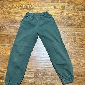 Brandy Melville sweatpants. Os